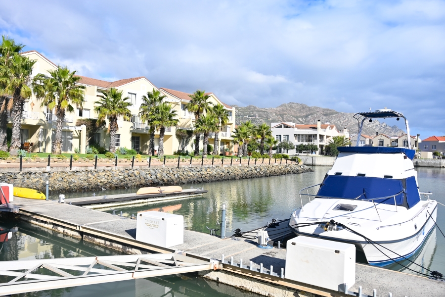 3 Bedroom Property for Sale in Harbour Island Western Cape